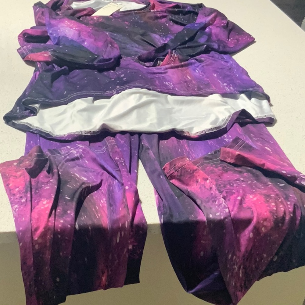 NWT beyond this plane jogging set